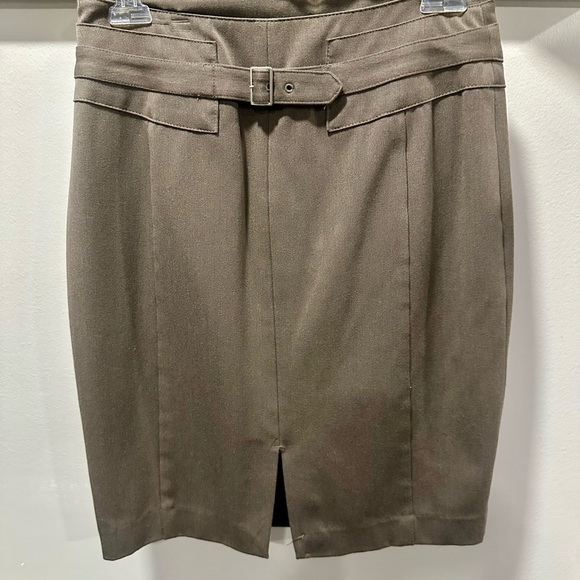 Express Taupe Pencil Skirt Size 2 - Picture 5 of 10